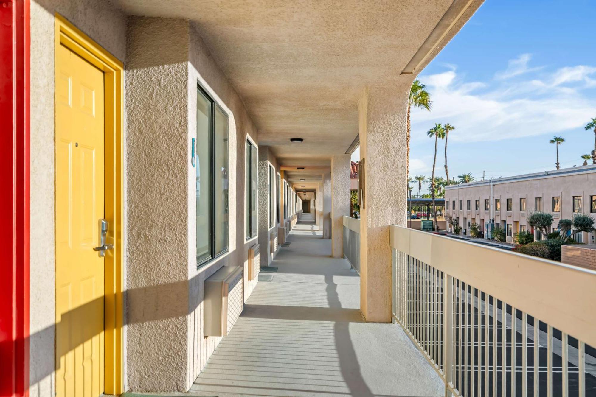 Signature Inn Indio I-10 Buitenkant foto